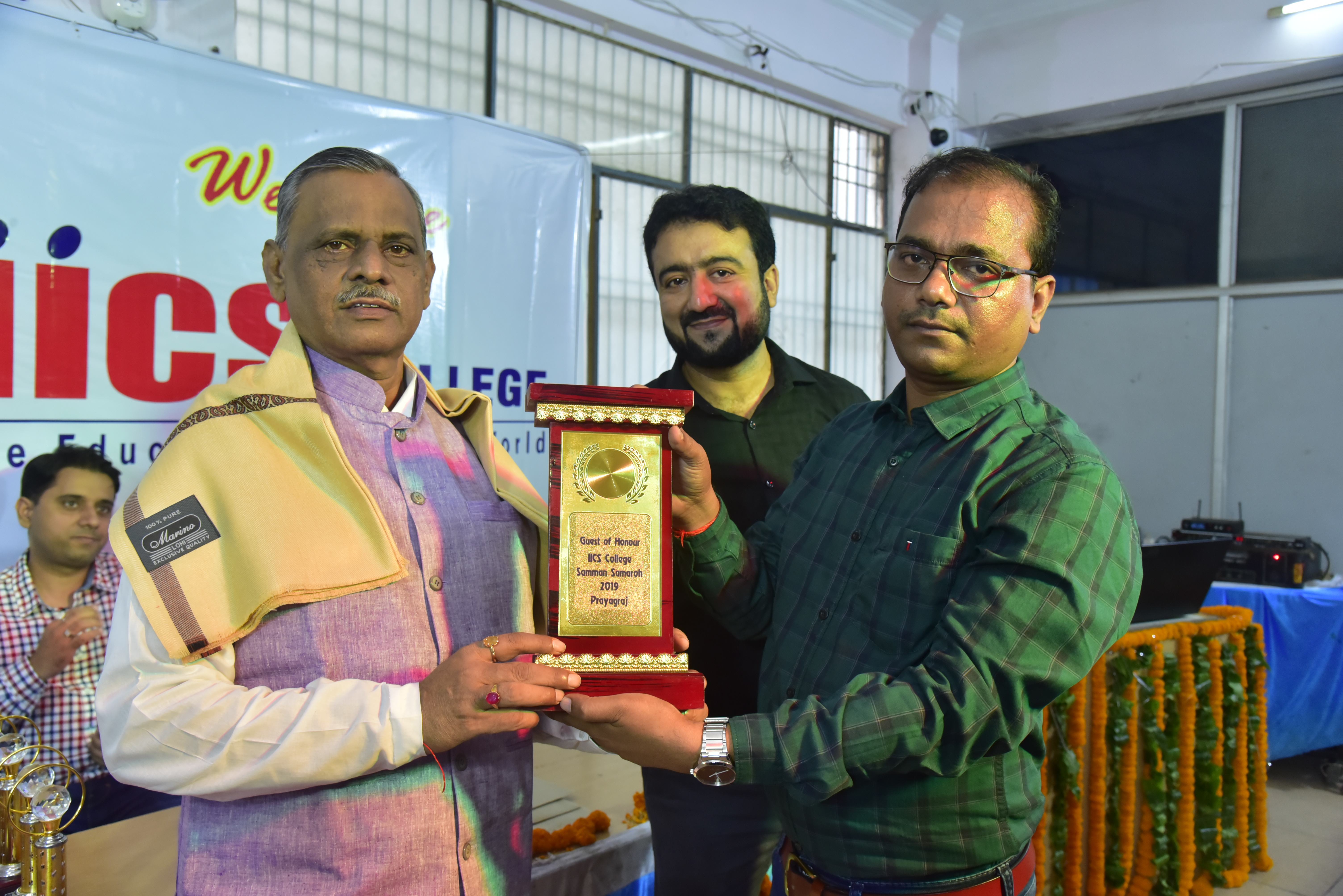 footer-widget-gallery